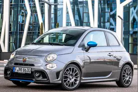全面评测Abarth 595，菲亚特500进化版车型，它怎样重现意大利风情图片