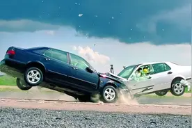 为什么国人买车就要买大车？车辆越大、越重就会越安全吗？图片