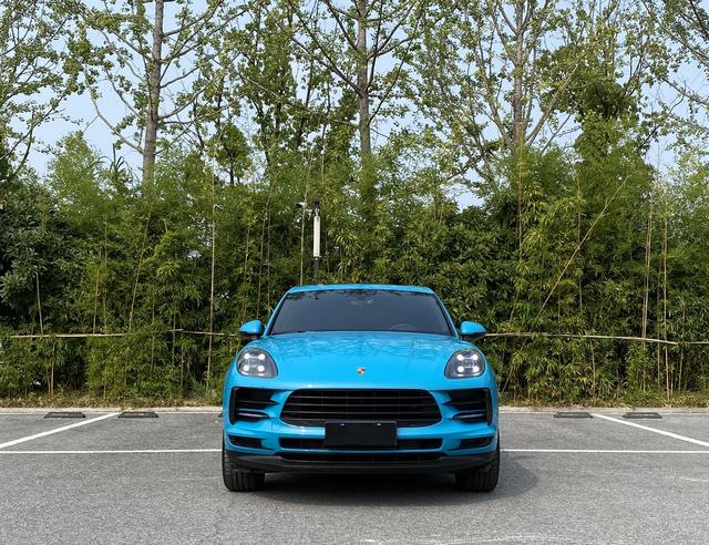 2020款 迈阿密蓝 保时捷 Macan 2.0T
