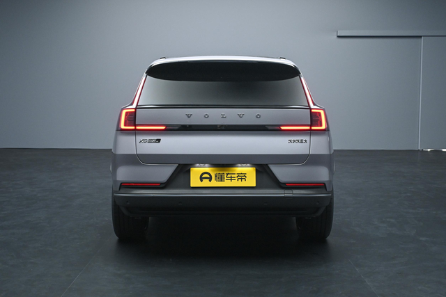 沃尔沃XC70正式量产下线