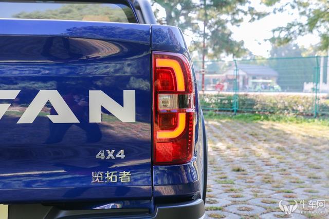 乘用化皮卡的全场景之路？试驾长安览拓者汽油版