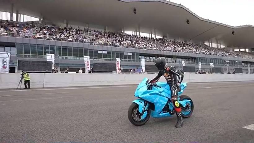 太燃了！春风 踏板150SC，四缸500SR，三缸675SR 三箭齐发8968|小老婆汽機車資訊網