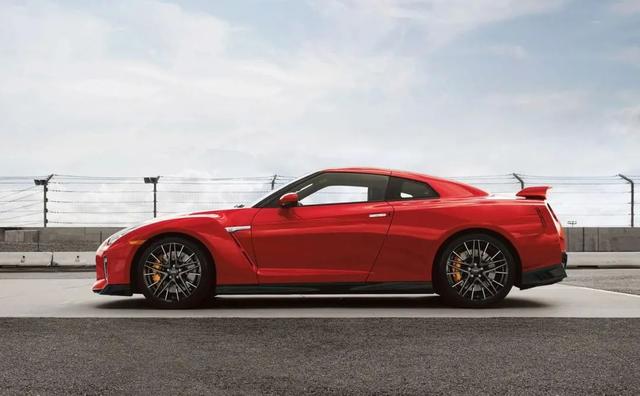 2023款日产GT-R通过国六b，平行进口或170万起落地200万