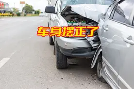 变道后车身都摆正了，后车追尾，谁的责任？图片
