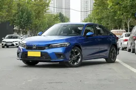 体验全新本田思域，次顶配接近16万，外观时尚，运动性能如何？图片