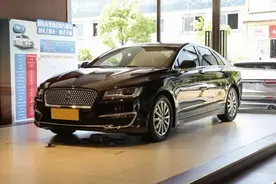 实拍林肯MKZ 尊享版，车长4925mm，纯进口配2.0T动力，值不值？图片