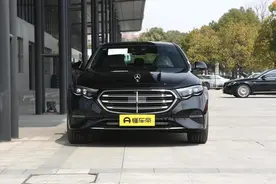 2.0T+9AT+48V轻混，爆258马力，车长超5米，带你体验全新奔驰E级图片