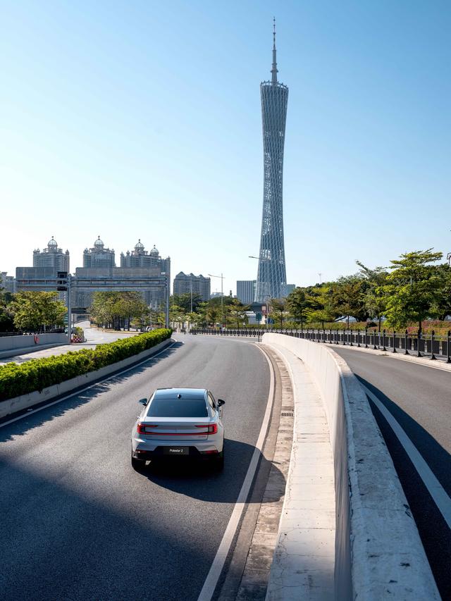 极星都市微旅行广州站：试驾极星2，一辆满是安全感的车是怎样的