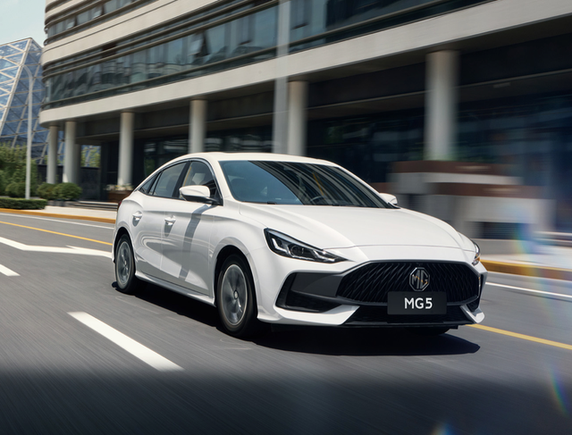 上汽名爵mg5新车上市,售价6.79万起,值得购买吗