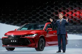 提供两种前脸风格，新款亚洲龙正式上市图片