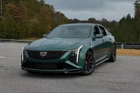 新款凯迪拉克CT5-V Blackwing实车亮相图片