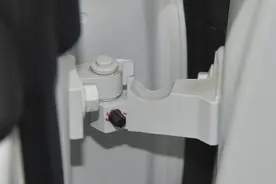 极氪7X拆车：确实有点儿东西，​有国际大厂风范！图片