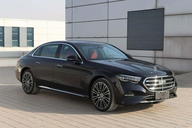 竞争奥迪A6L，全新一代北京奔驰E级申报图曝光，换装全新内饰