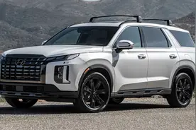 起价合人民币23.4万，3.8L+8AT，2023款现代帕里斯帝海外售价公布图片