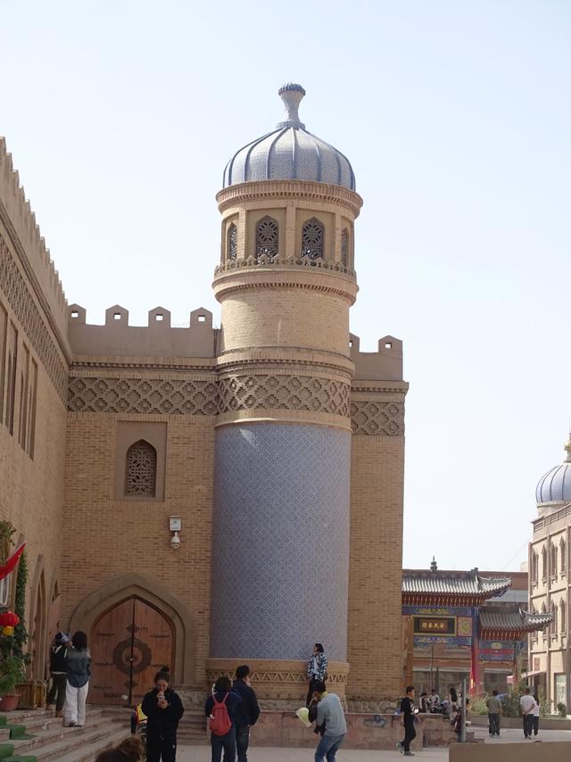 驾丰田锋兰达游南疆莎车古城