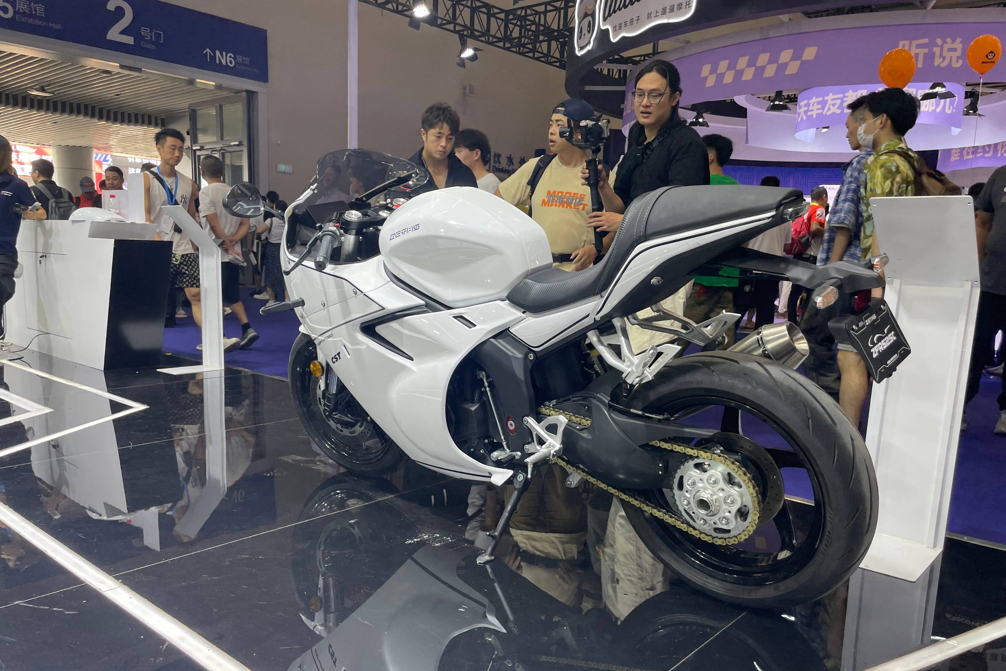 玩的就是年代感！柴特又双叒出复古车型，复古路上难回...3983|小老婆汽機車資訊網