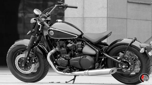 新车|26920元硬派又不失温情,英伦复古零号bobber 450