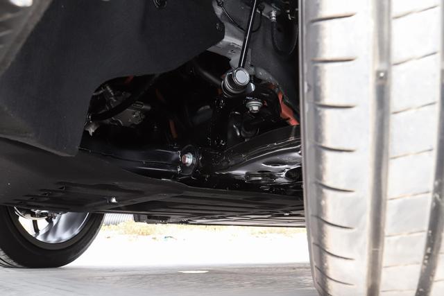 4000 元补贴 13 万级家用 SUV 零跑 C10 真实用车全解析