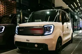 起亚牌“宏光MINI”登场，方盒子造型+五门四座，颜值超越北斗星图片