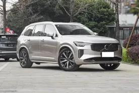 传统豪门 VS新晋猛将，沃尔沃 XC90 对决问界 M9，谁才是真豪华？图片