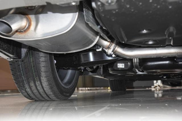 雷克萨斯ES的对手来了!领克10 EM-P上市,能买吗?