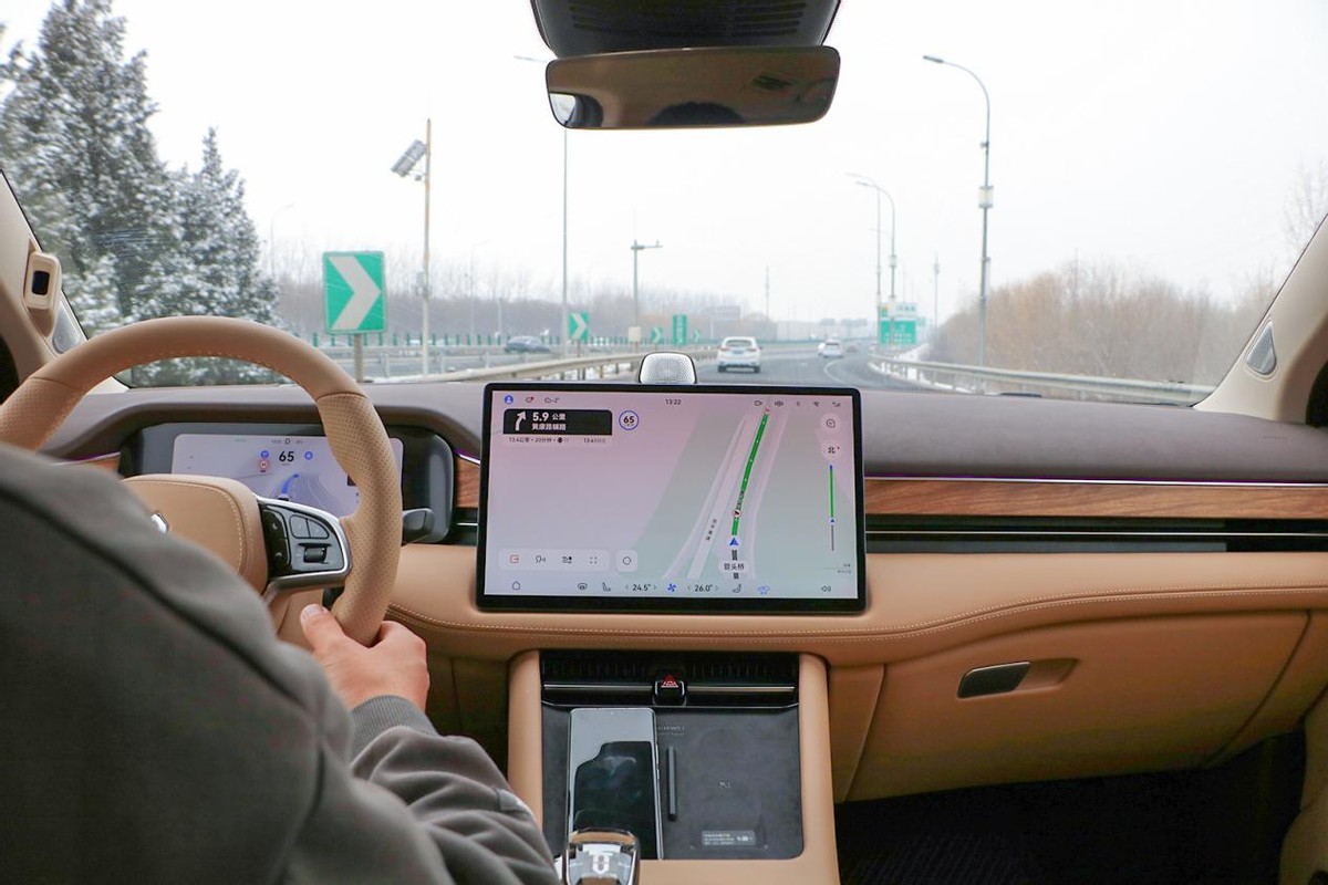 问界M7增程版评测_问界M7销量分析_问界