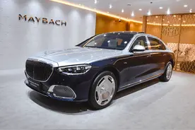 迈巴赫S级匠心高定首发双色车型上市，售375.8万，有排面图片