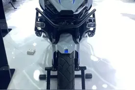 3万块适合摩旅的300级别大踏板推荐图片