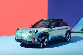 车内配备投影仪 MINI Aceman EV概念车亮相 外观灵动跨界范十足！图片