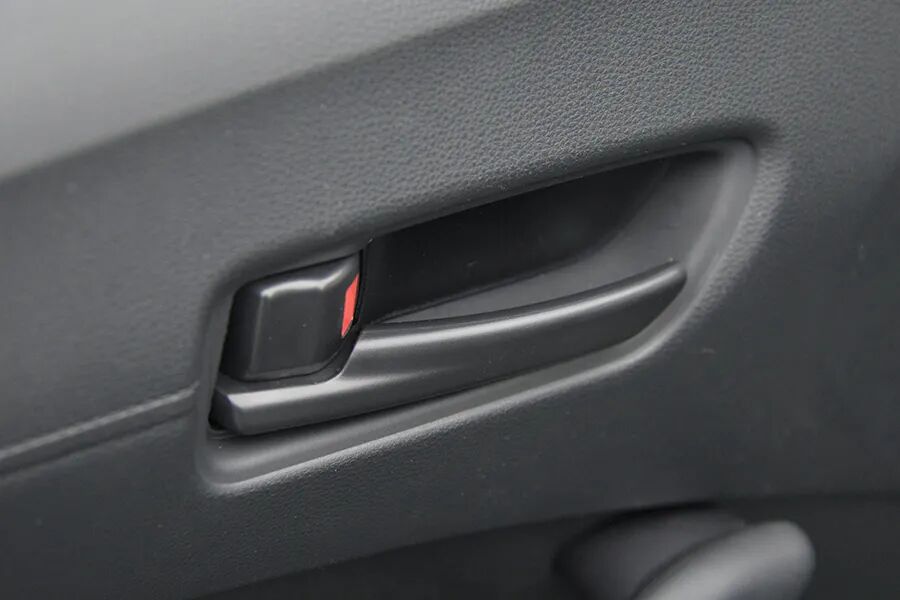 新卡罗拉质量怎么样_卡罗拉锐放混动版配置_2026款卡罗拉锐放价格