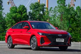 新车 | 12.99万元起售，搭2.0T+7DCT，2024款奇瑞艾瑞泽8高能版上市图片