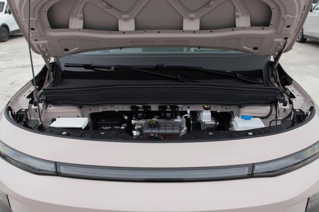解读零跑B10：9.98万起的纯电SUV，凭什么成家用热门之选