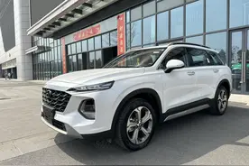现代胜达：综合优惠5万！全系2.0T+8AT，车长4945mm！价格够良心图片