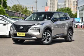 卖得比燃油版还便宜，奇骏混动售18.99万起，这价格认真的吗？图片