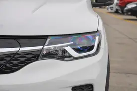 家庭代步首选，售价4.97万，轴距2423mm，东风新能源EX1实力解析图片