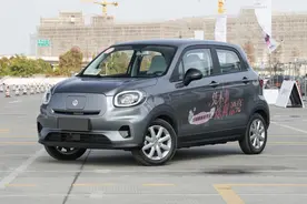 403KM续航带快充的电动小车，5门4座设计，价格小贵，实拍零跑T03图片