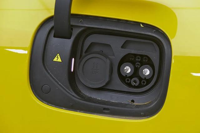 小米SU7 Ultra：情绪价值拉满！这就是雷总的诚意？