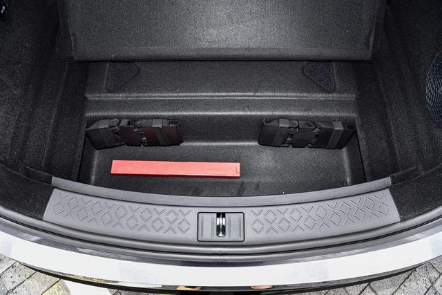 "入门即满配"，华为乾崑ADS 4+鸿蒙座舱，2026款阿维塔07