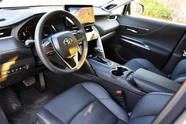 试驾：广汽丰田威飒，驾驶性更高级！