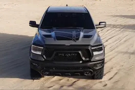 约合人民币68万元起，道奇霸王龙限量版发布，百公里加速4.5秒图片