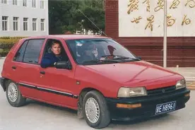 夏利当年有多风光，后来就倒闭得有多惨图片