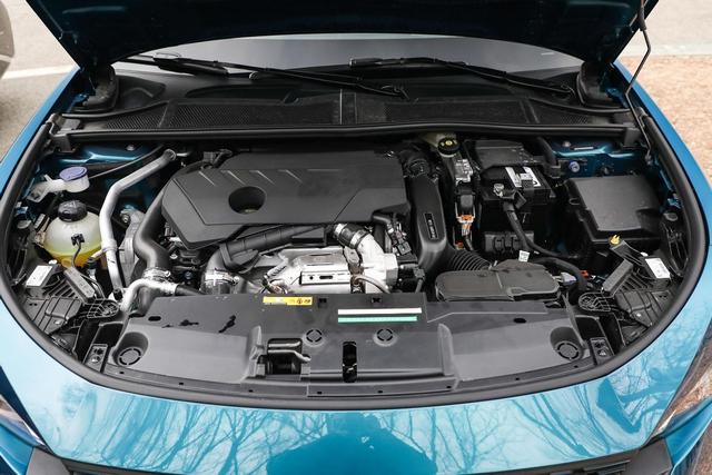 14.57万元起，定位跨界中型车，东风标致408X竞争力如何？