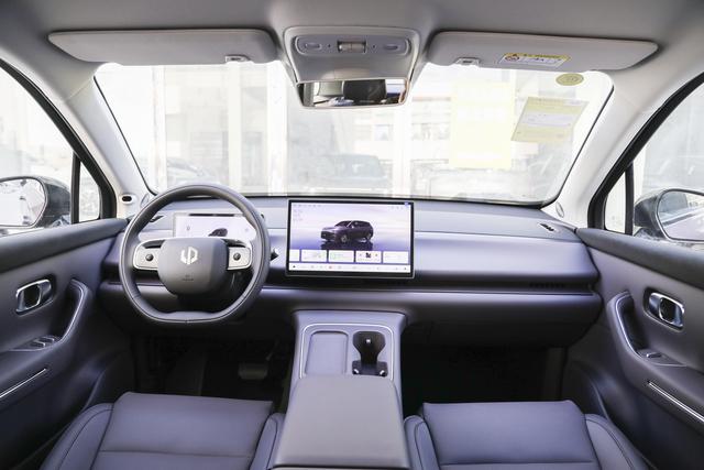 4000 元补贴 13 万级家用 SUV 零跑 C10 真实用车全解析