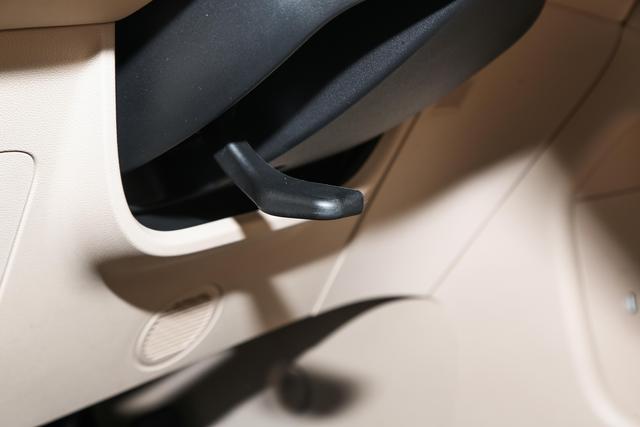 长途出行如何更轻松？聊聊捷途山海L7 PLUS的续航与智驾辅助配置