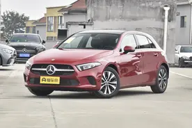 26.38万元起 新款奔驰A级两厢版上市 取消低功率版图片