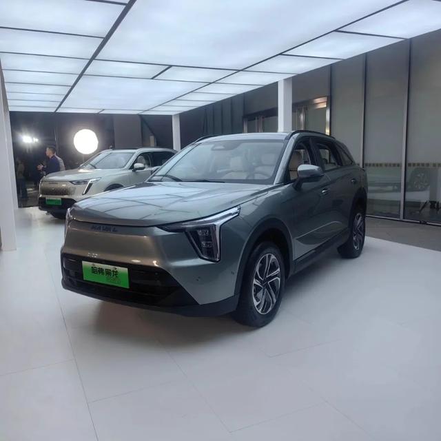 开启增量时代，哈弗枭龙/枭龙MAX上市，售价13.98万元起
