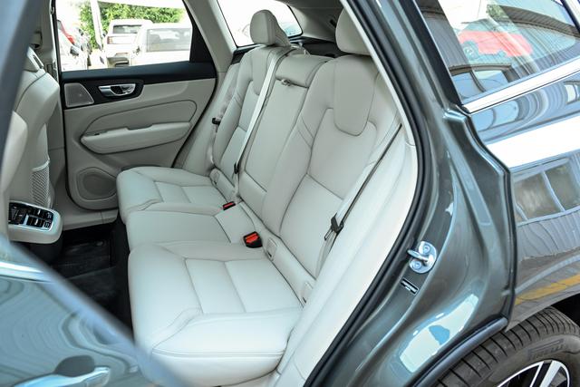 沃尔沃XC60	，安全不是口号，硬核防护不玩虚的