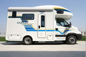 赛德黄老板推出特供版房车，主打性价比的依维柯C型，售价39.8万图片