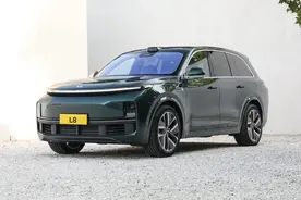 理想L8正式上市，1.5T增程式混动/6座布局，售价35.98-39.98万元图片