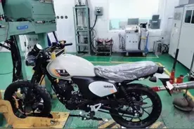 建设·雅马哈 150 复古今年上市，虽没XSR155那么好但也能解解馋！图片